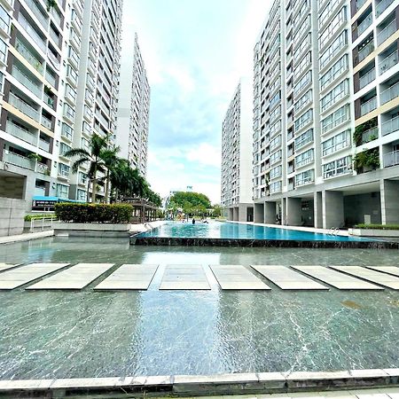 Secc Luxury 2-Br Apartment, Scenic Valley, Saigon Exhibition And Convention Center, Fv Hospital, Phu My Hung District 7 โฮจิมินห์ซิตี้ ภายนอก รูปภาพ
