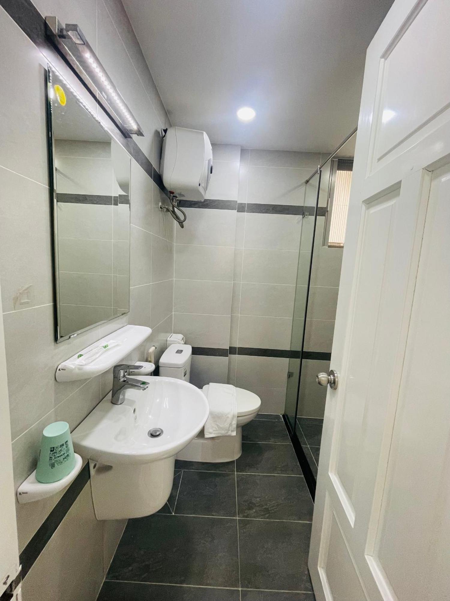 Secc Luxury 2-Br Apartment, Scenic Valley, Saigon Exhibition And Convention Center, Fv Hospital, Phu My Hung District 7 โฮจิมินห์ซิตี้ ภายนอก รูปภาพ