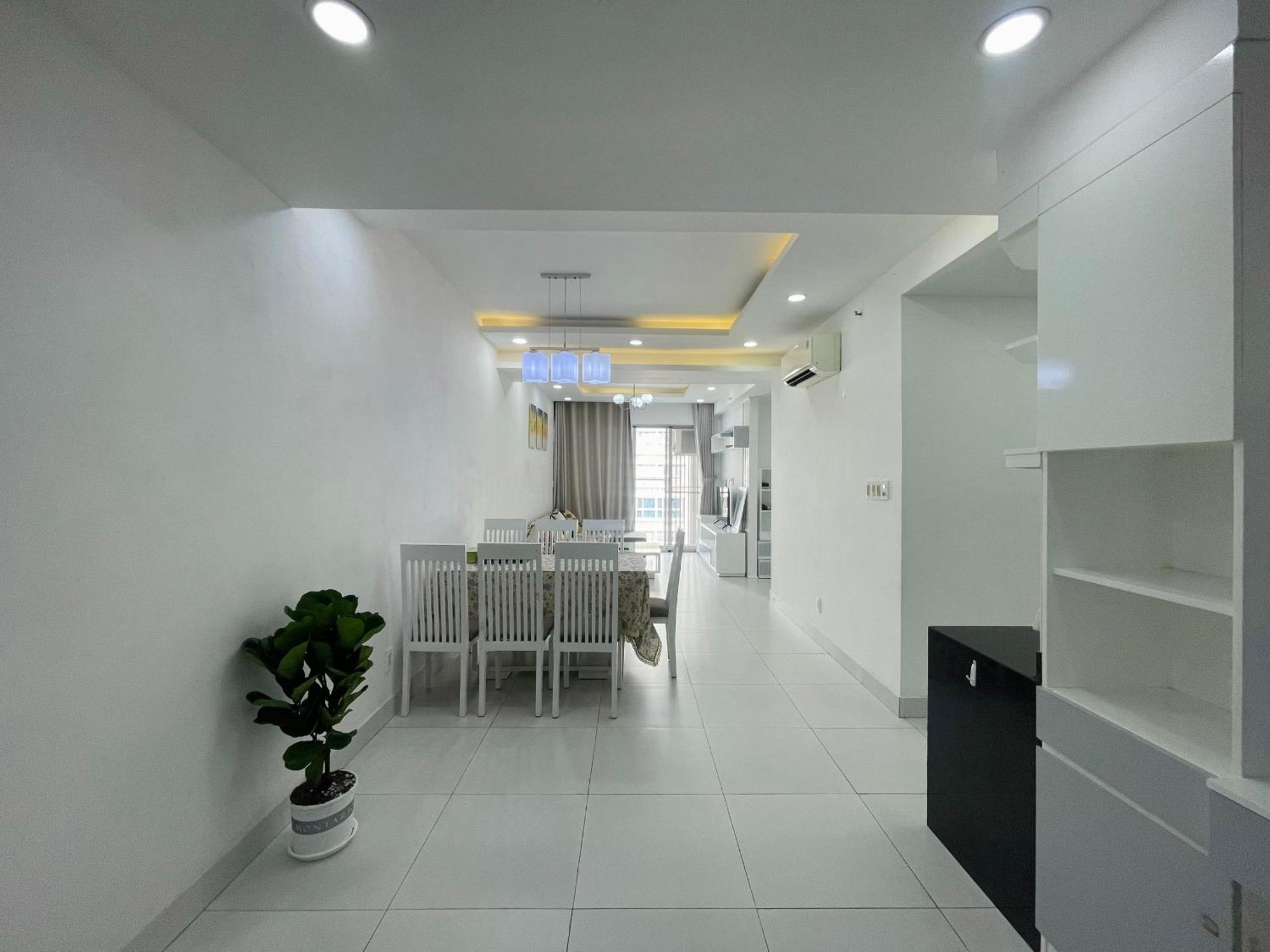 Secc Luxury 2-Br Apartment, Scenic Valley, Saigon Exhibition And Convention Center, Fv Hospital, Phu My Hung District 7 โฮจิมินห์ซิตี้ ภายนอก รูปภาพ