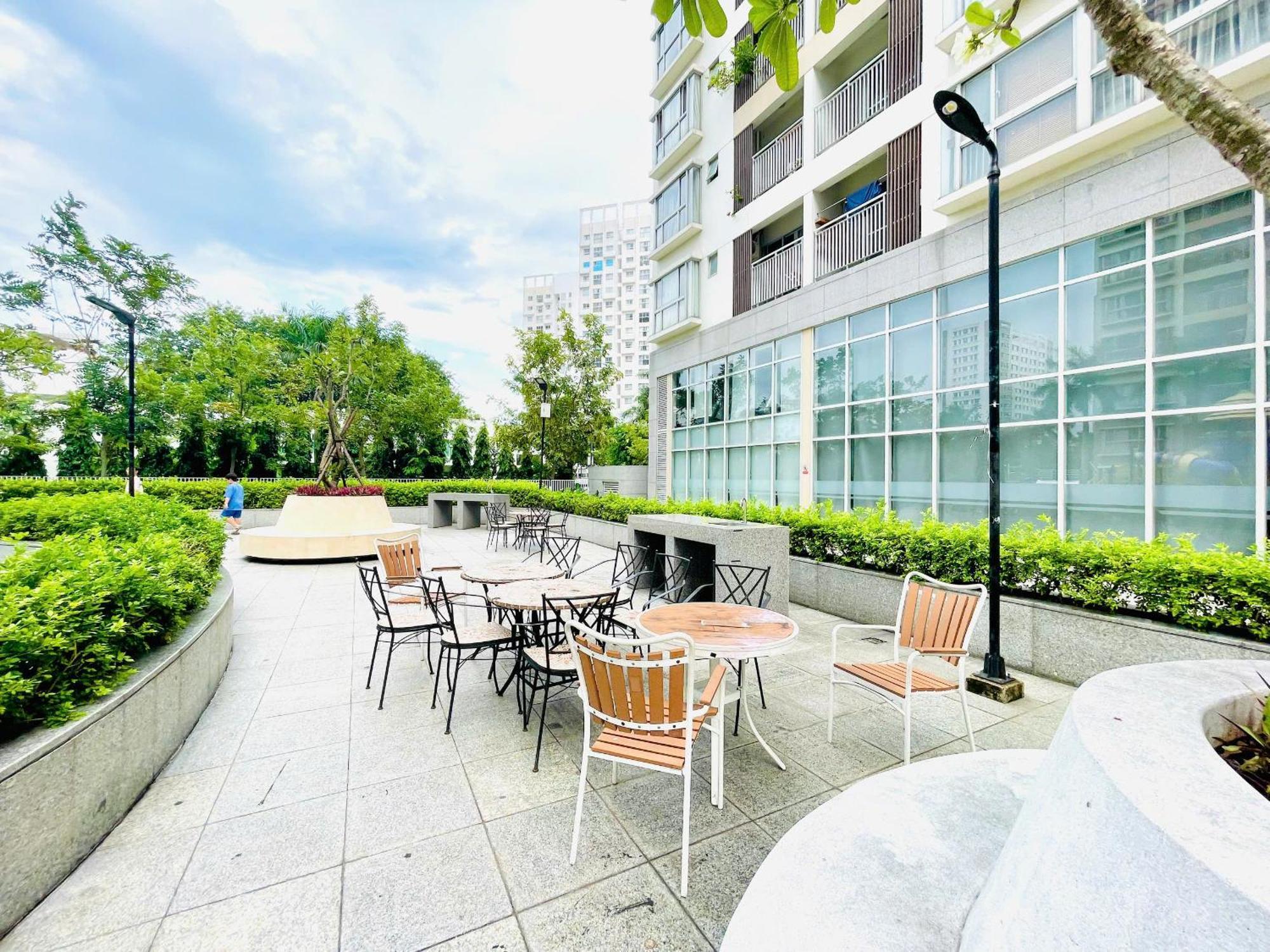 Secc Luxury 2-Br Apartment, Scenic Valley, Saigon Exhibition And Convention Center, Fv Hospital, Phu My Hung District 7 โฮจิมินห์ซิตี้ ภายนอก รูปภาพ